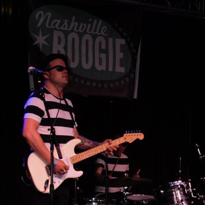 Graham Fraser Leading his band in Nashville